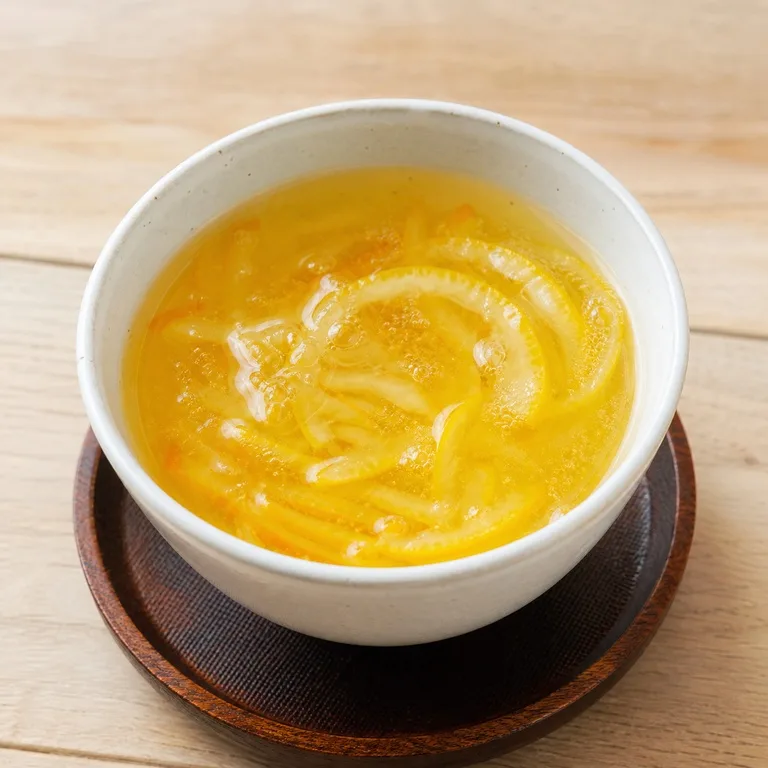 A refreshing drink with Yuzu juice.