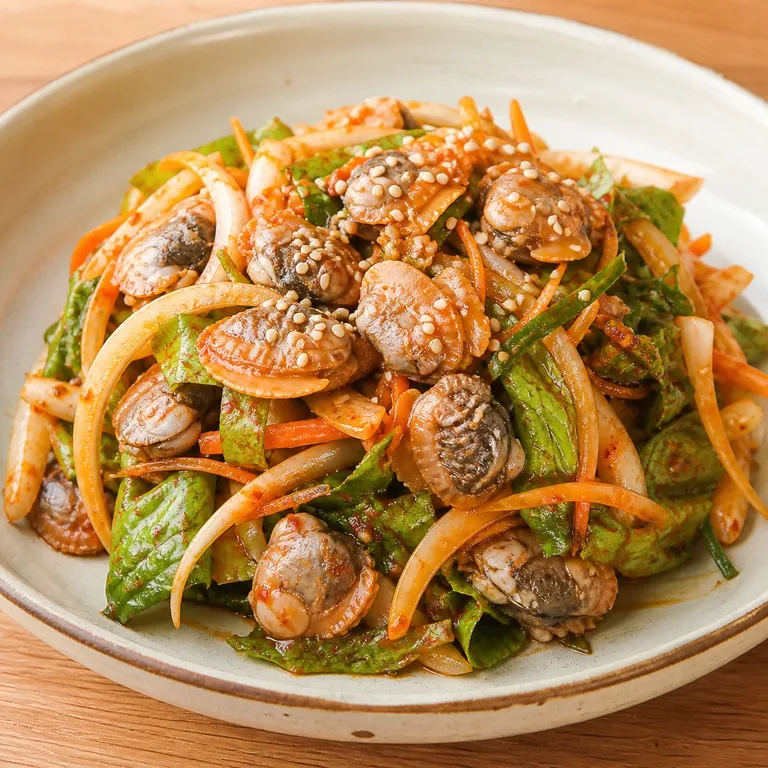 កូម៉ាក់ឆេសូ (ខ្យង និងបន្លែ)