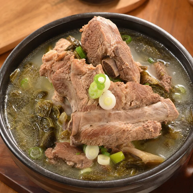 ស៊ុបឆ្អឹងកងខ្នងជ្រូក
