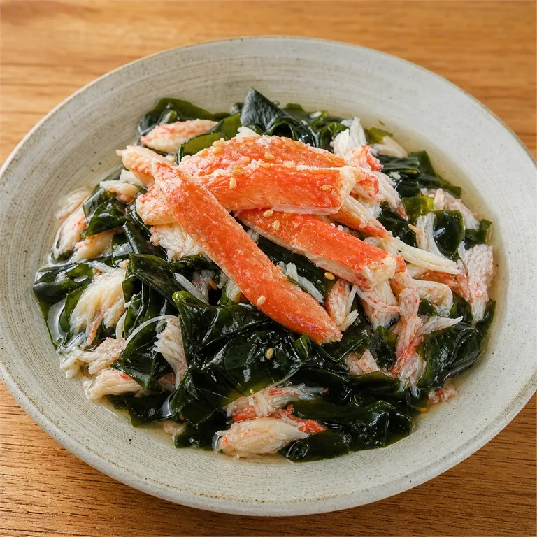 Kepiting Salju Merah dan Rumput Laut