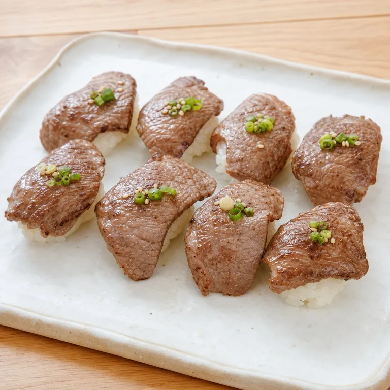 ซูชิเนื้อย่างสด