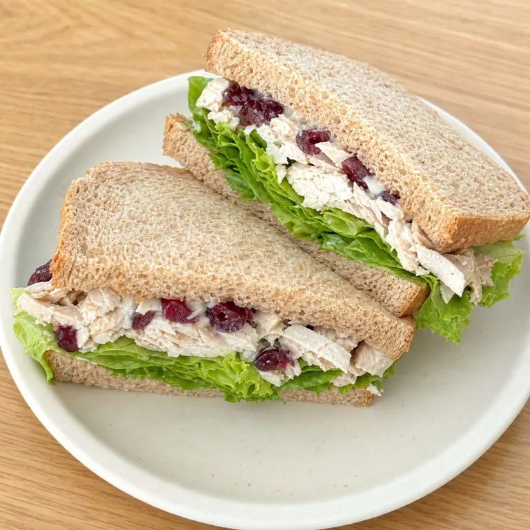 통밀크랜베리치킨샌드위치
