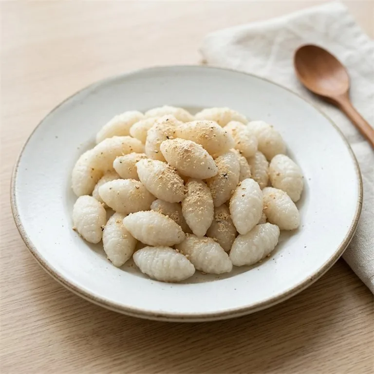 Bánh gạo hình tổ kén